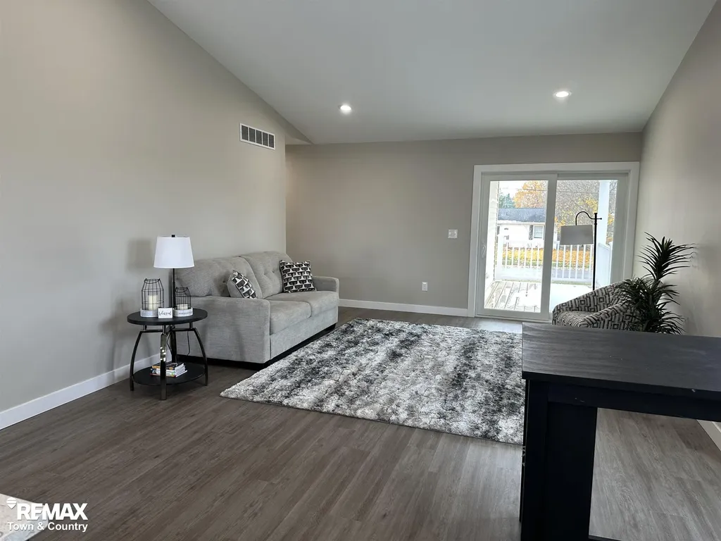 1473 Mallard Circle Owosso City MI 48867