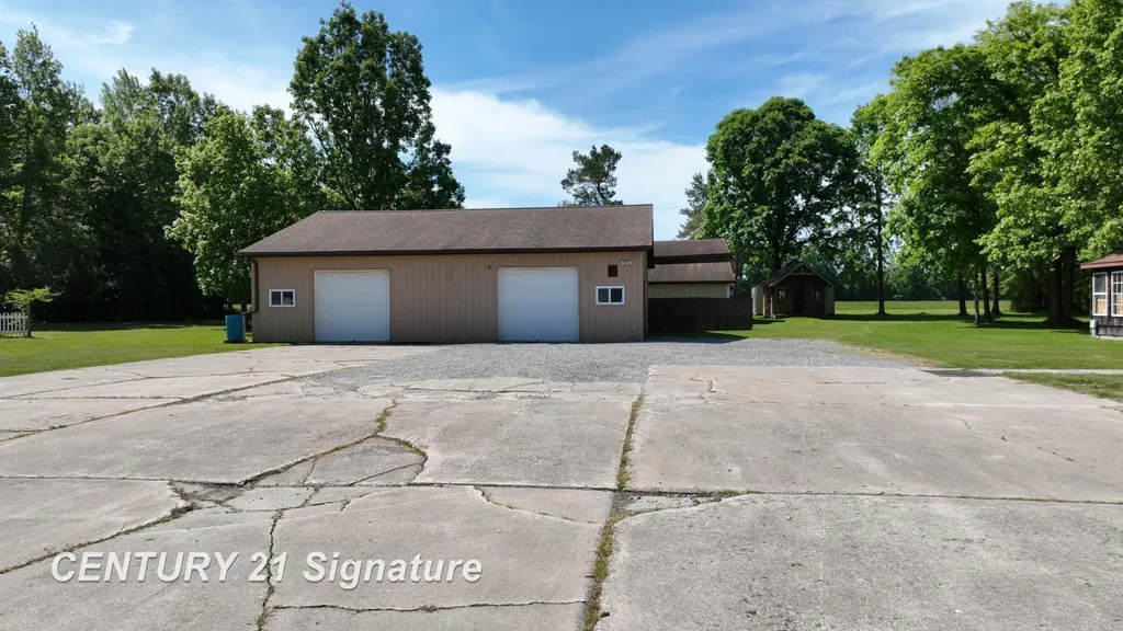 1162 E Farrand Road Thetford Township MI 48420