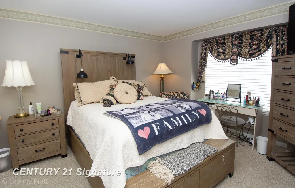 241 Aberdeen Court Flushing City MI 48433