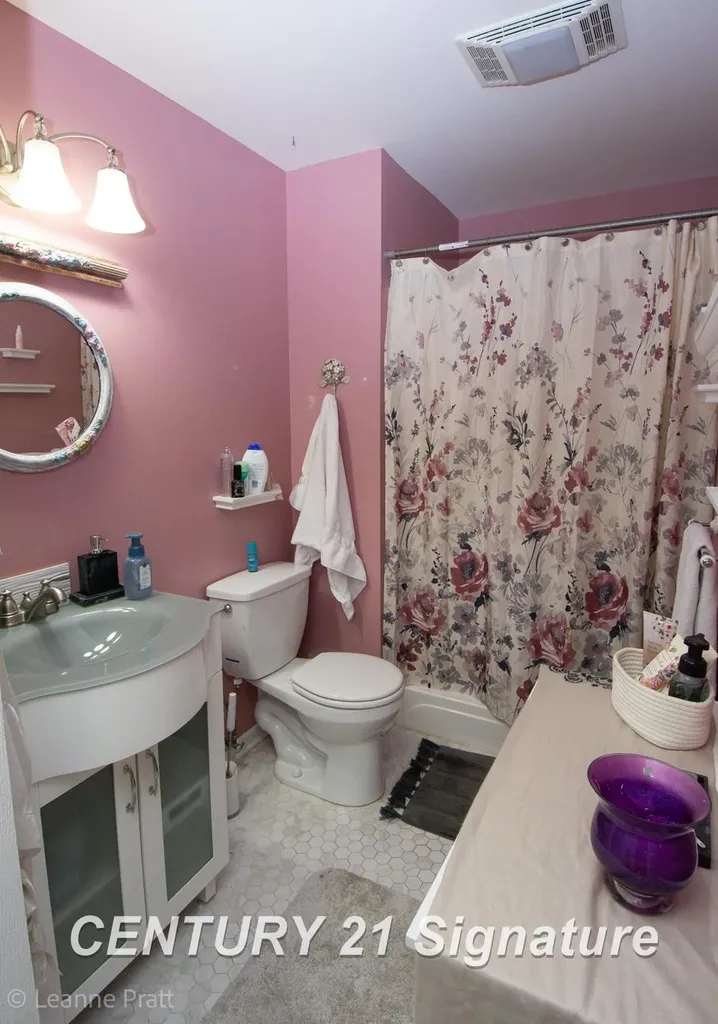 241 Aberdeen Court Flushing City MI 48433