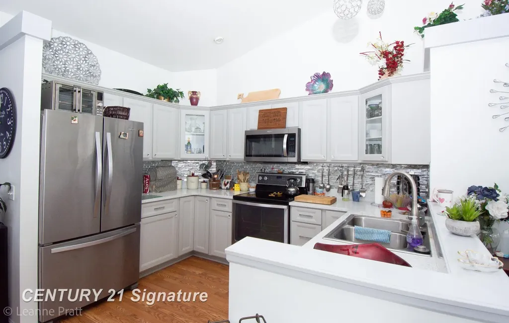 241 Aberdeen Court Flushing City MI 48433