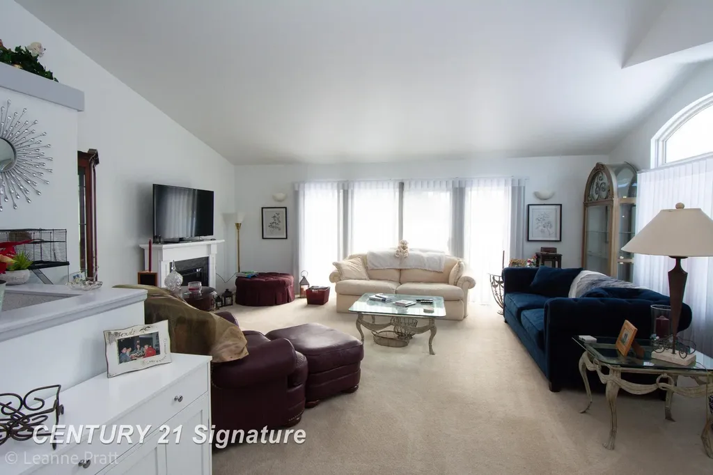 241 Aberdeen Court Flushing City MI 48433