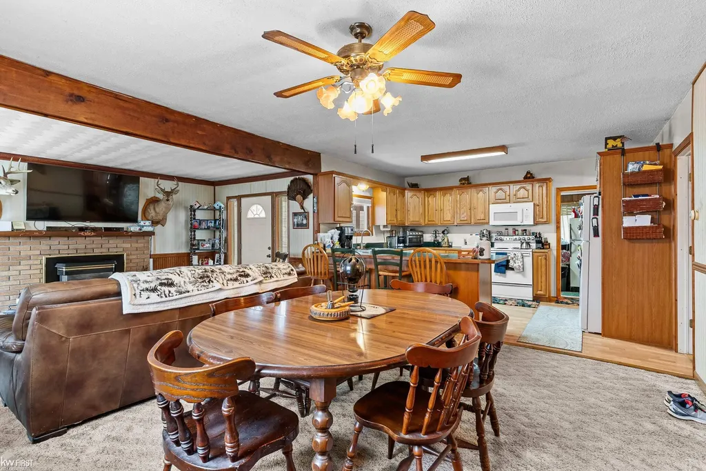 10528 Lake Shore Drive Tyrone Township MI 48430