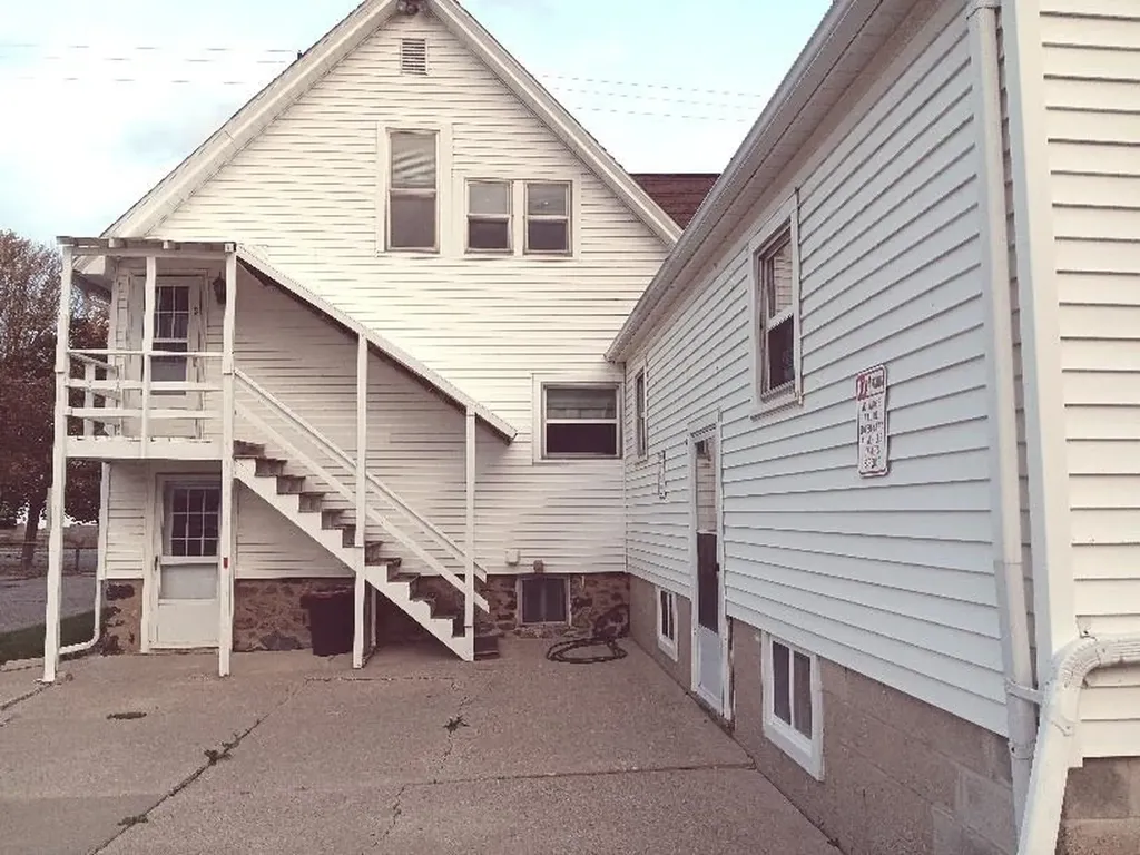 113 N Mckinley Road Flushing City MI 48433