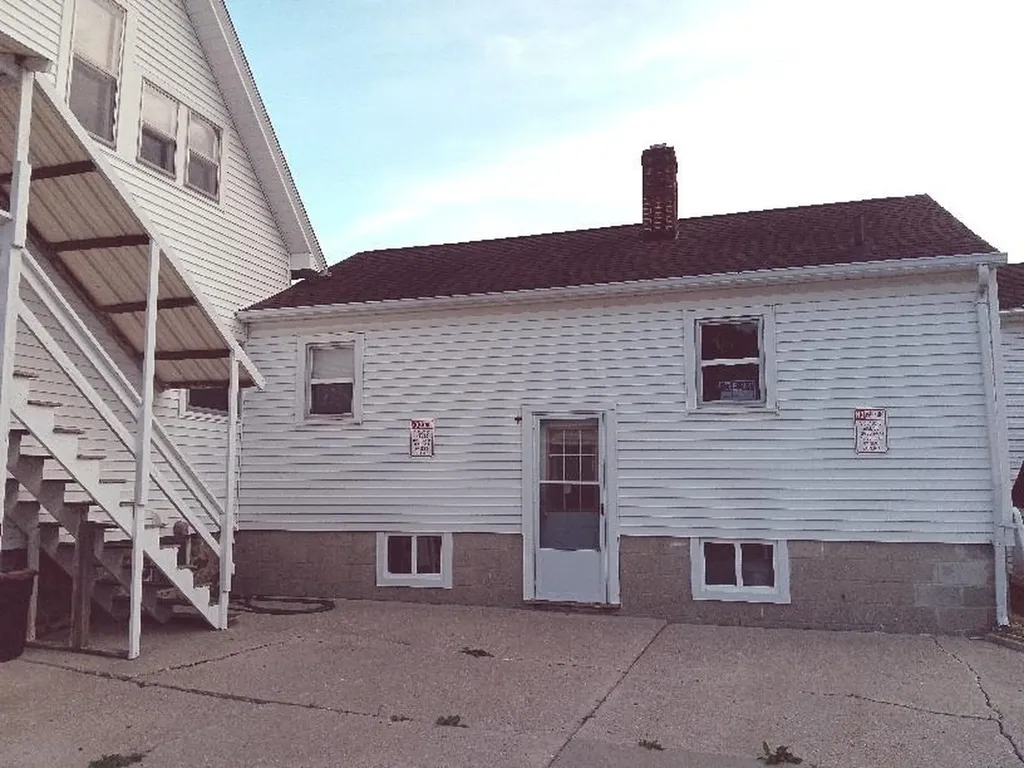 113 N Mckinley Road Flushing City MI 48433