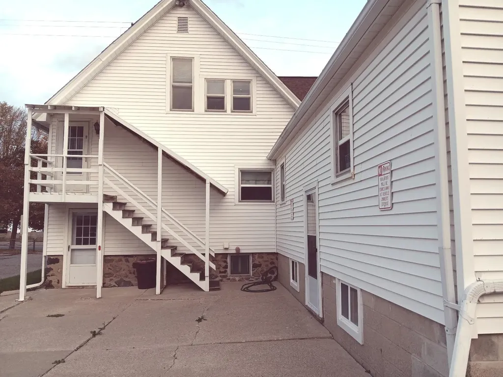 113 N Mckinley Road Flushing City MI 48433