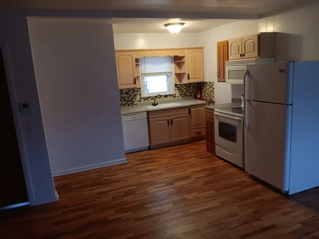 113 N Mckinley Road Flushing City MI 48433