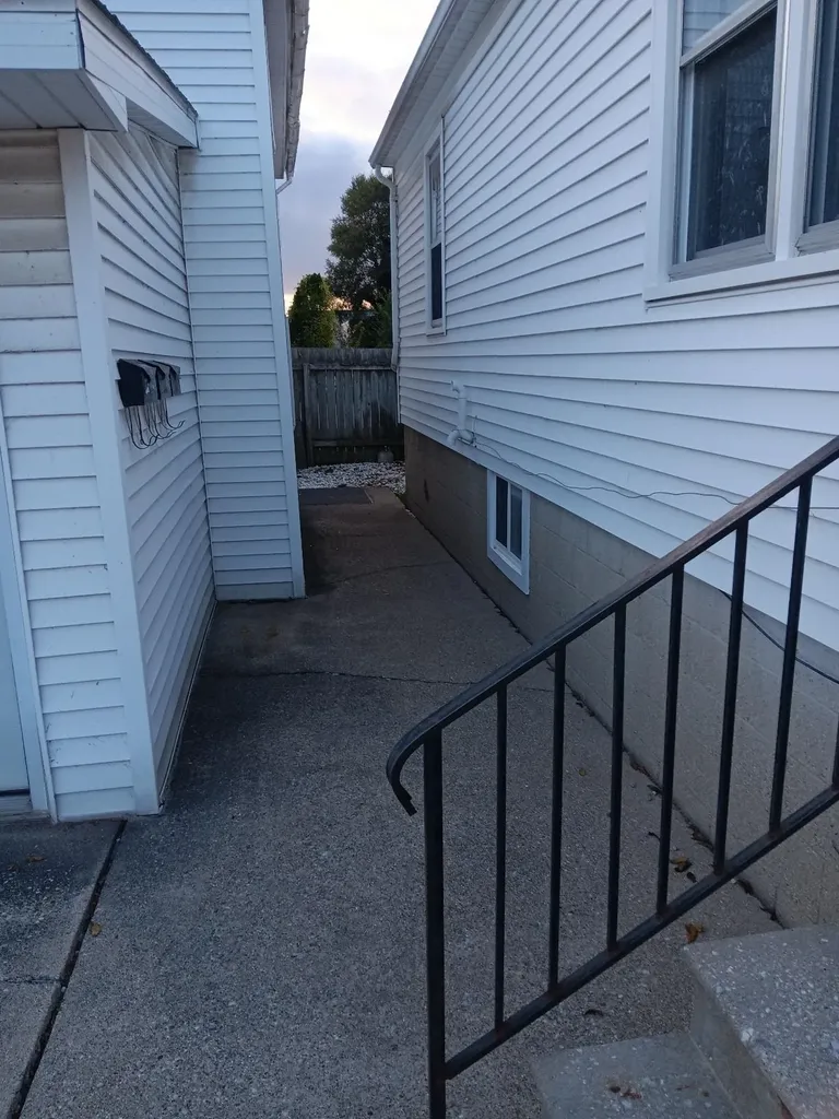 113 N Mckinley Road Flushing City MI 48433