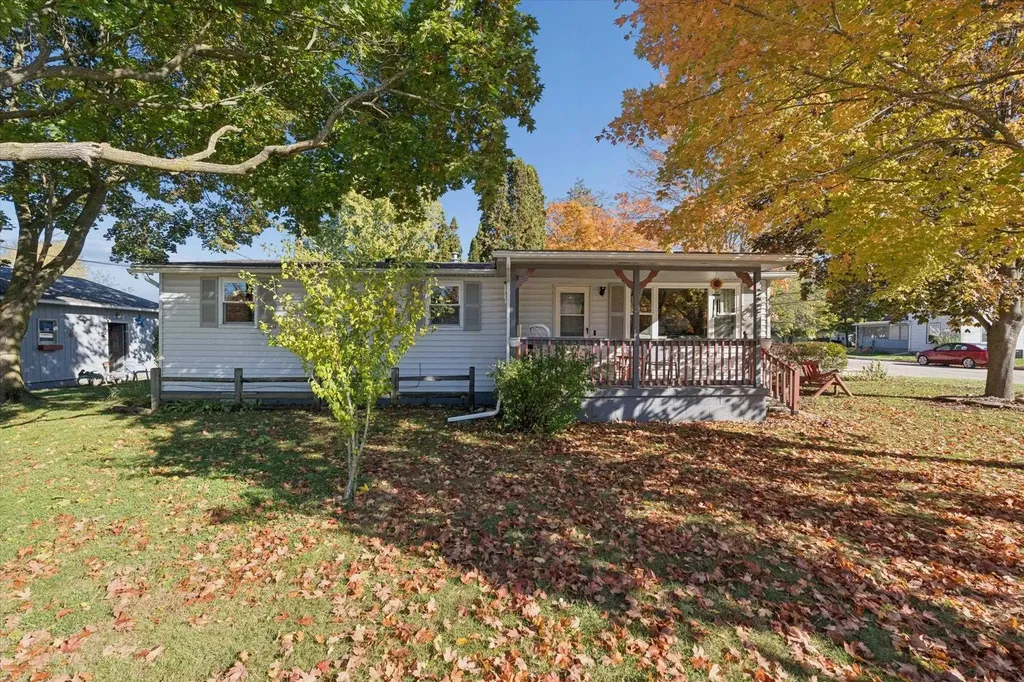 224 W Mcneil Street Corunna City MI 48817
