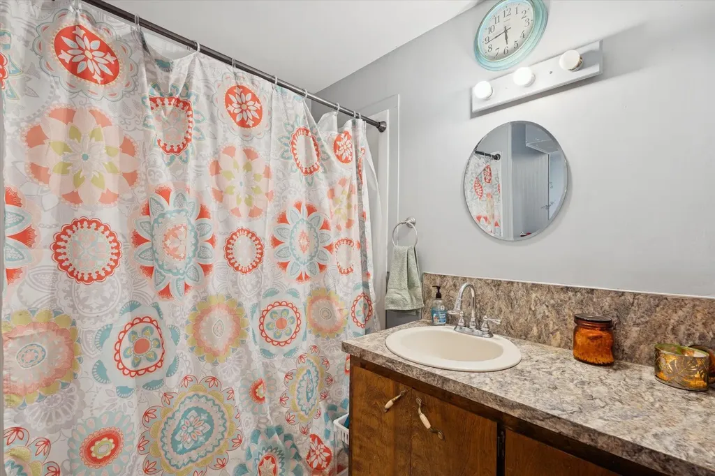 224 W Mcneil Street Corunna City MI 48817