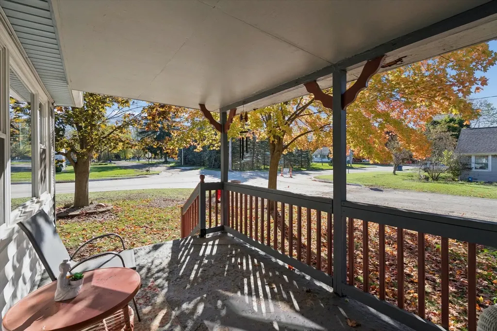 224 W Mcneil Street Corunna City MI 48817