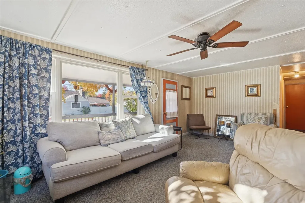 224 W Mcneil Street Corunna City MI 48817