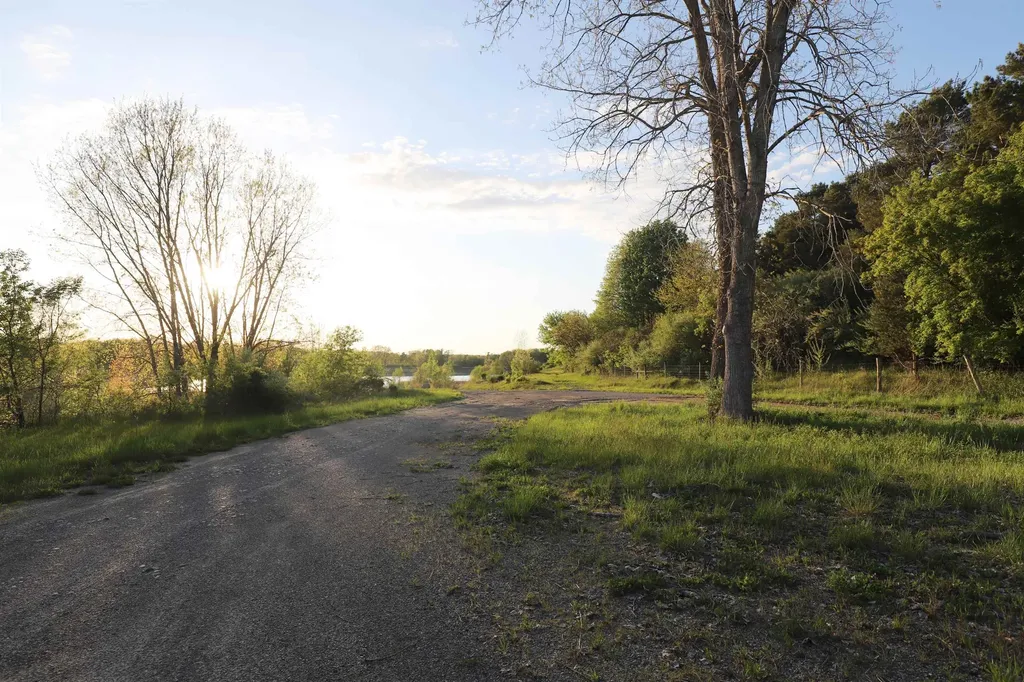 10241 N Mckinley Road Montrose Charter Township MI 48457