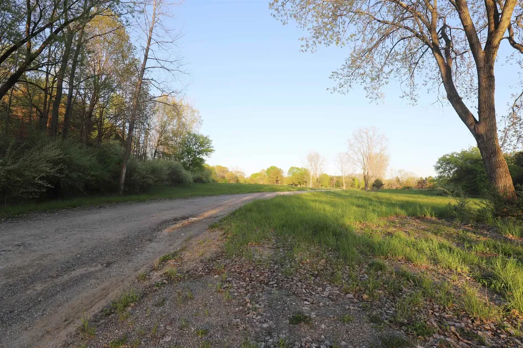 10241 N Mckinley Road Montrose Charter Township MI 48457