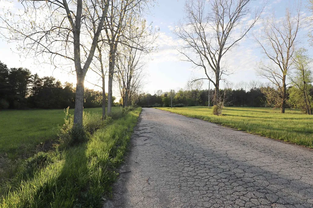10241 N Mckinley Road Montrose Charter Township MI 48457
