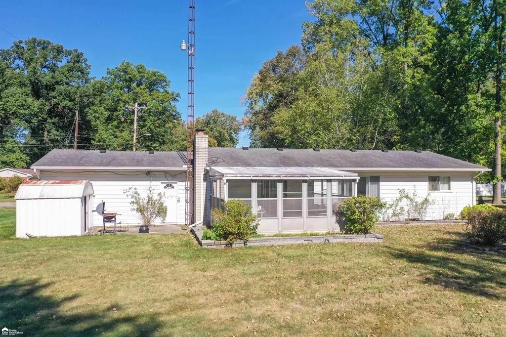1203 Pickwick Place Flint Charter Township MI 48507