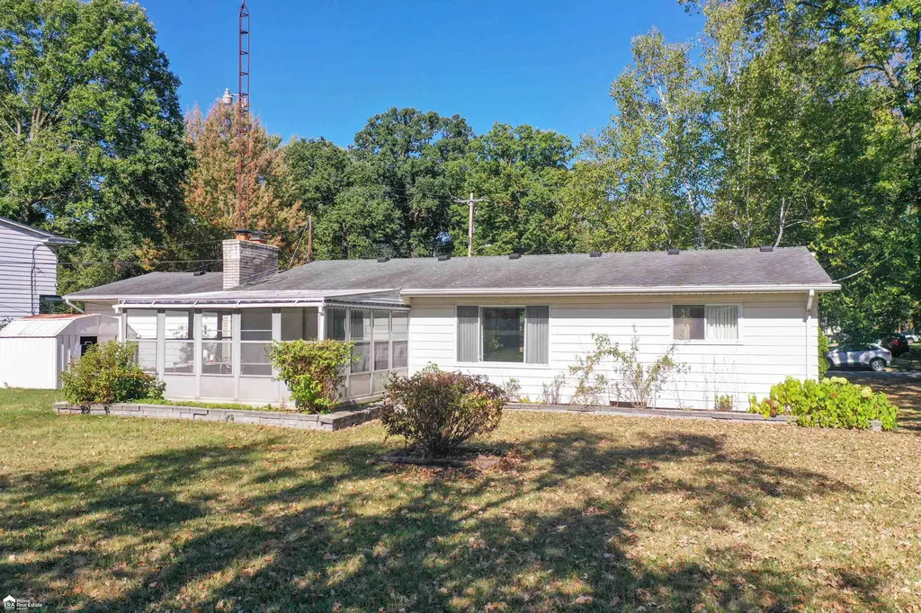 1203 Pickwick Place Flint Charter Township MI 48507