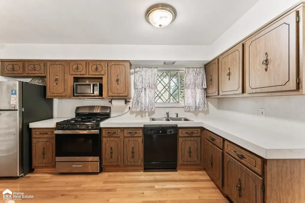 1203 Pickwick Place Flint Charter Township MI 48507