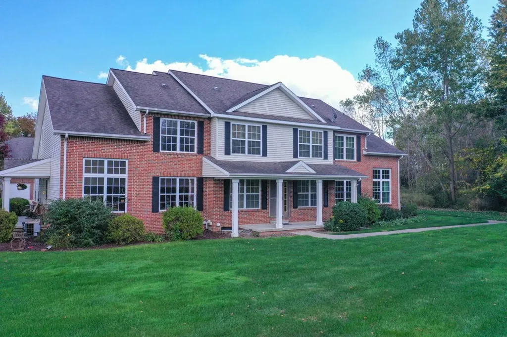 10174 Sunrise Drive Grand Blanc Charter Township MI 48439