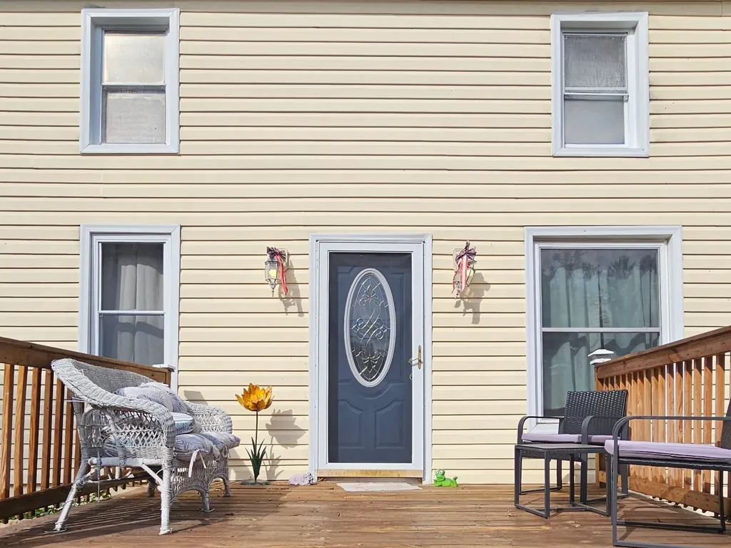 204 W Pine Street Elsie Village MI 48831