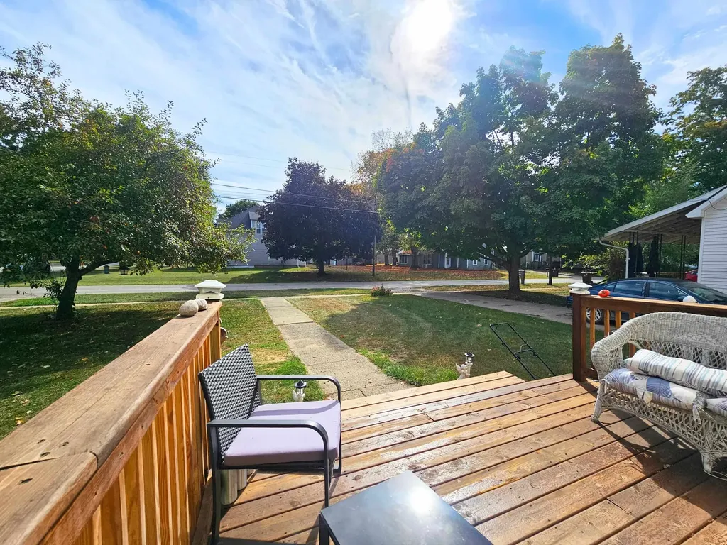 204 W Pine Street Elsie Village MI 48831
