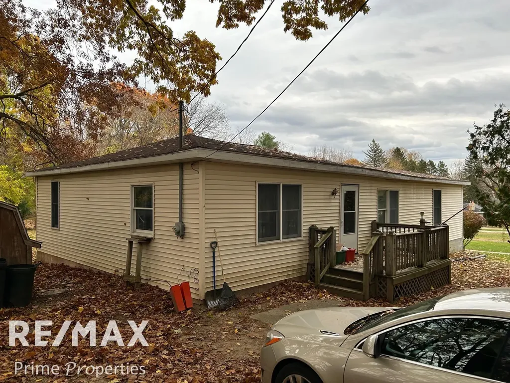 7152 Russell Street Genesee Charter Township MI 48437