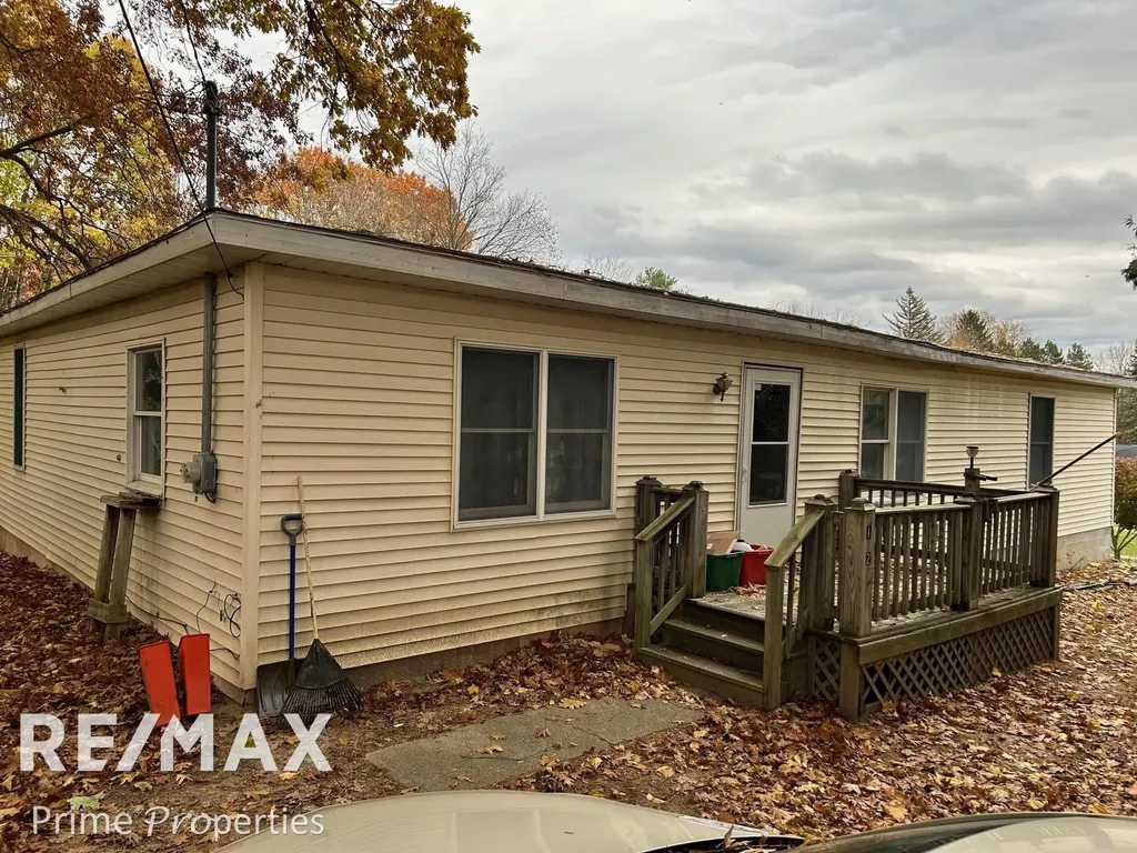 7152 Russell Street Genesee Charter Township MI 48437
