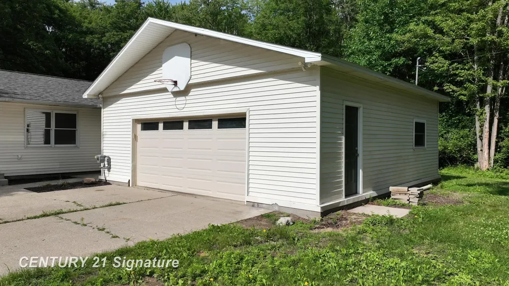 10293 Carr Road St. Charles Township MI 48655