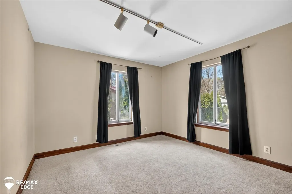 8454 Wesley Drive Flushing Charter Township MI 48433