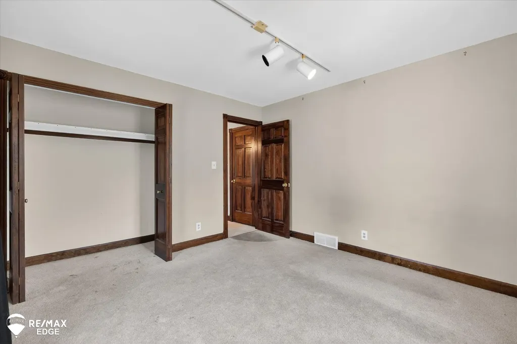 8454 Wesley Drive Flushing Charter Township MI 48433
