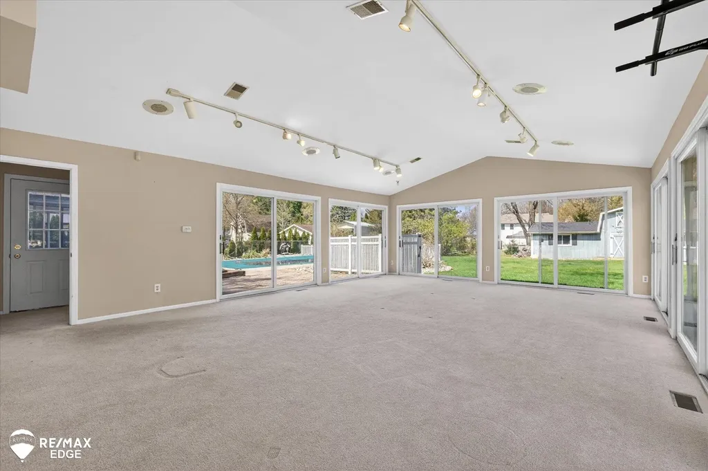8454 Wesley Drive Flushing Charter Township MI 48433