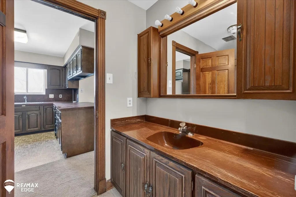 8454 Wesley Drive Flushing Charter Township MI 48433