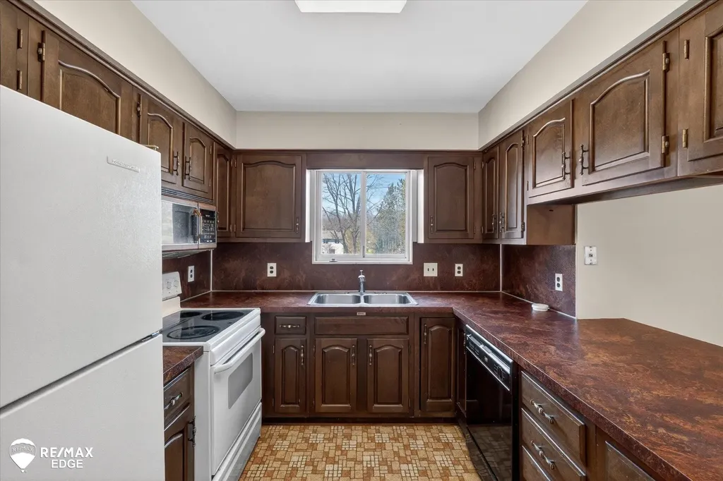 8454 Wesley Drive Flushing Charter Township MI 48433