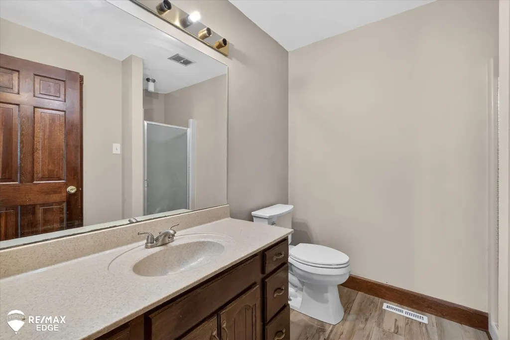 8454 Wesley Drive Flushing Charter Township MI 48433