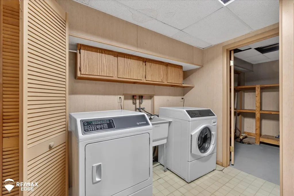8454 Wesley Drive Flushing Charter Township MI 48433