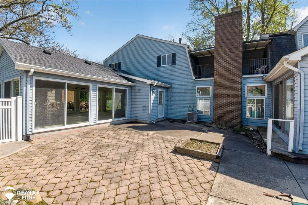 8454 Wesley Drive Flushing Charter Township MI 48433