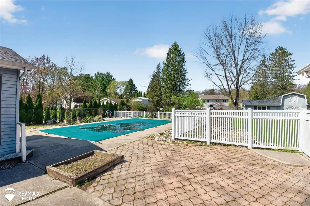 8454 Wesley Drive Flushing Charter Township MI 48433