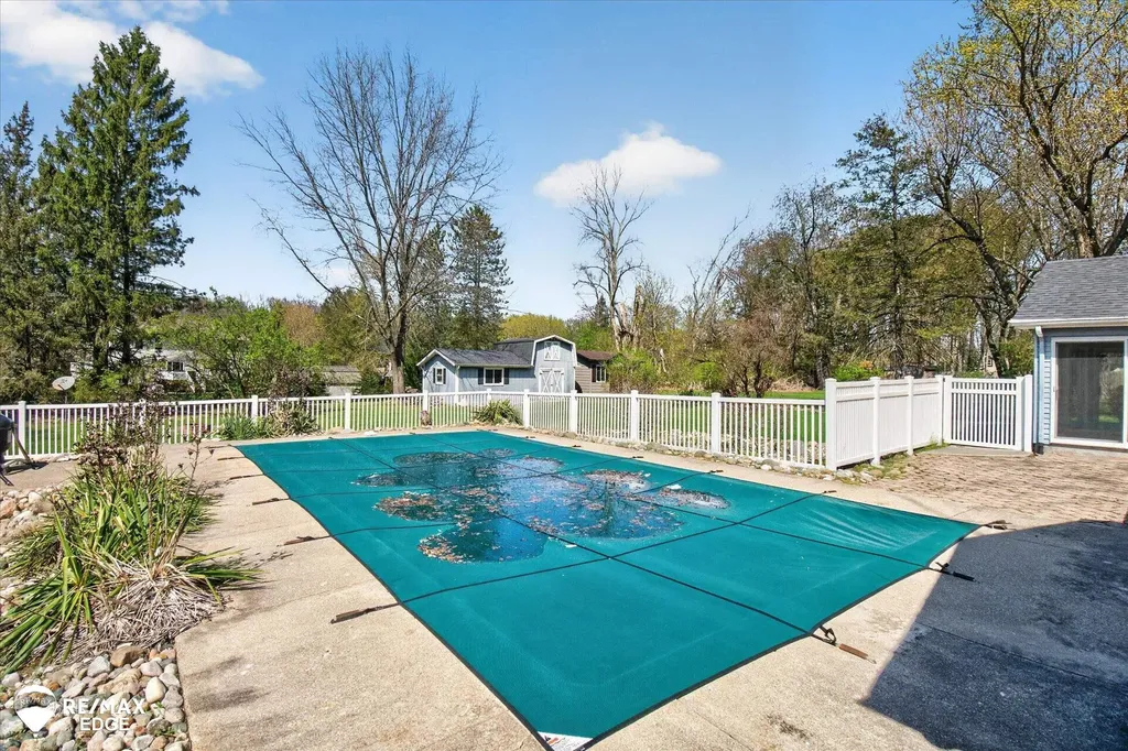 8454 Wesley Drive Flushing Charter Township MI 48433