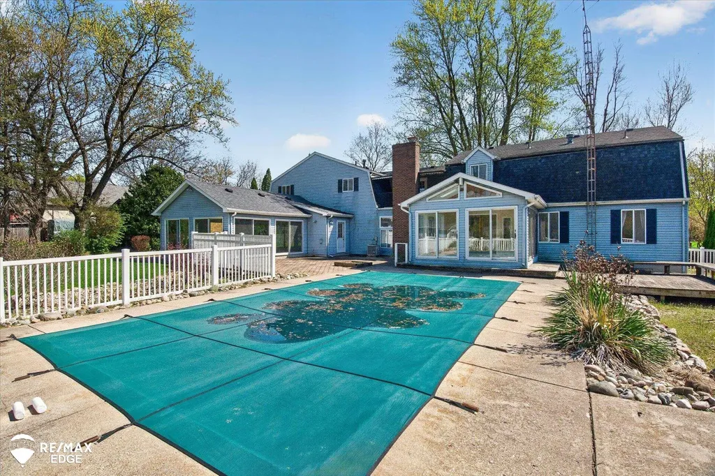 8454 Wesley Drive Flushing Charter Township MI 48433