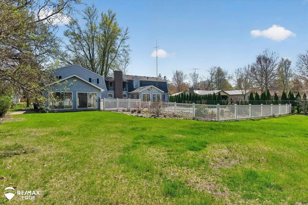 8454 Wesley Drive Flushing Charter Township MI 48433
