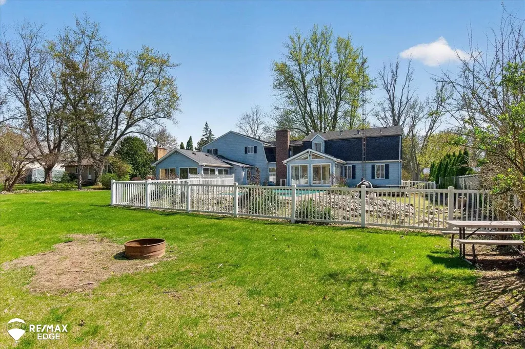 8454 Wesley Drive Flushing Charter Township MI 48433