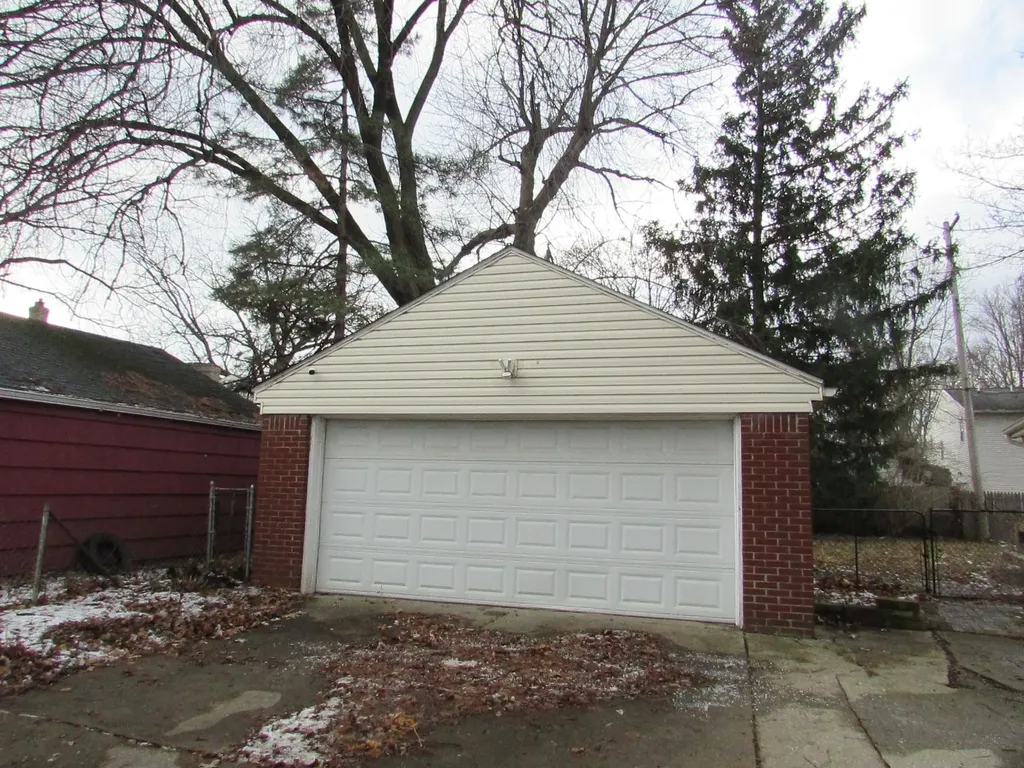 434 Chalmers Street Flint City MI 48503