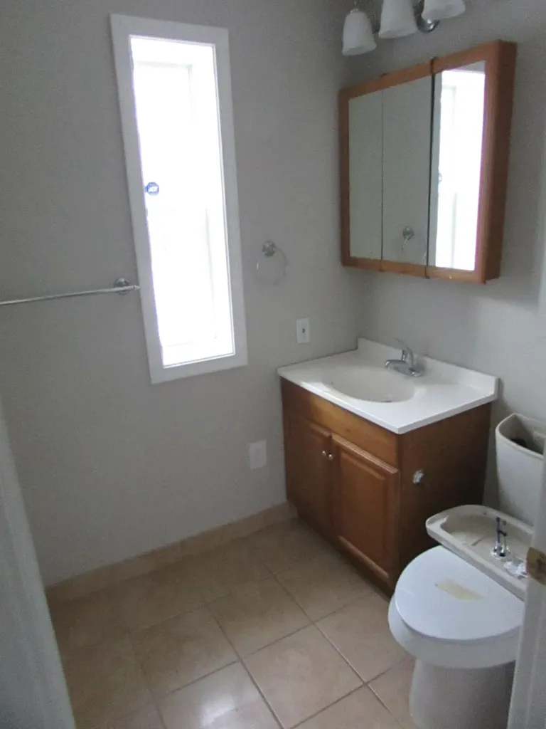 434 Chalmers Street Flint City MI 48503