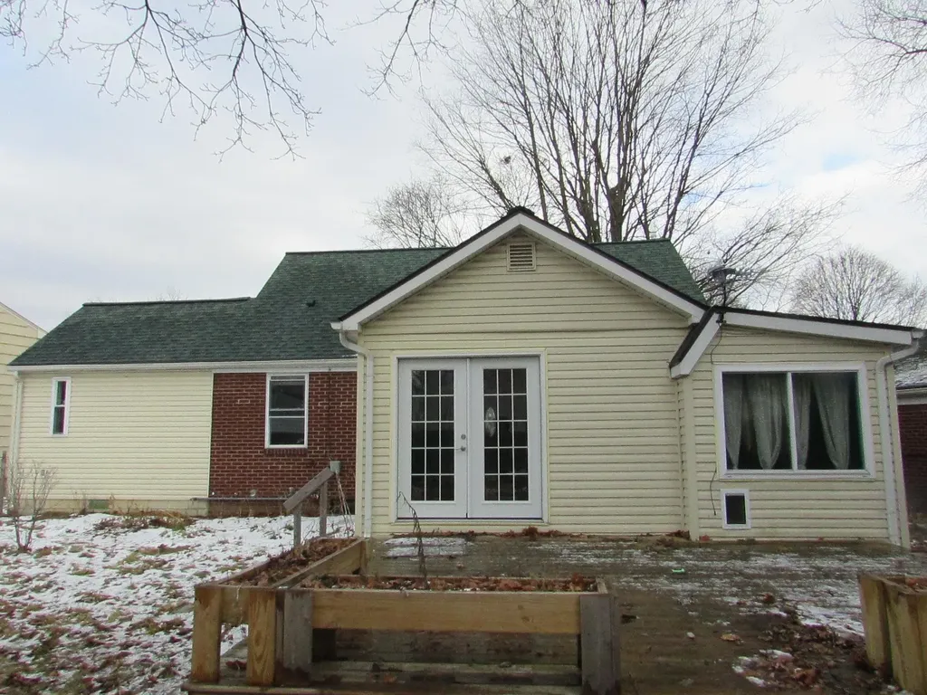 434 Chalmers Street Flint City MI 48503