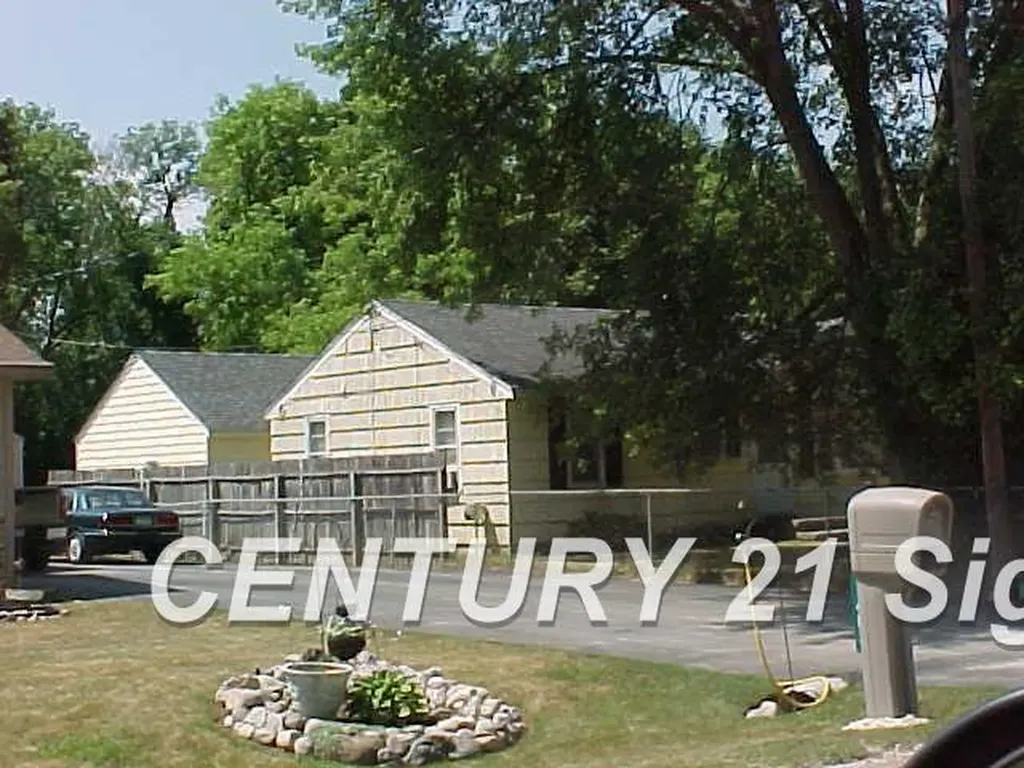 1489 Maria Street Flint Charter Township MI 48507