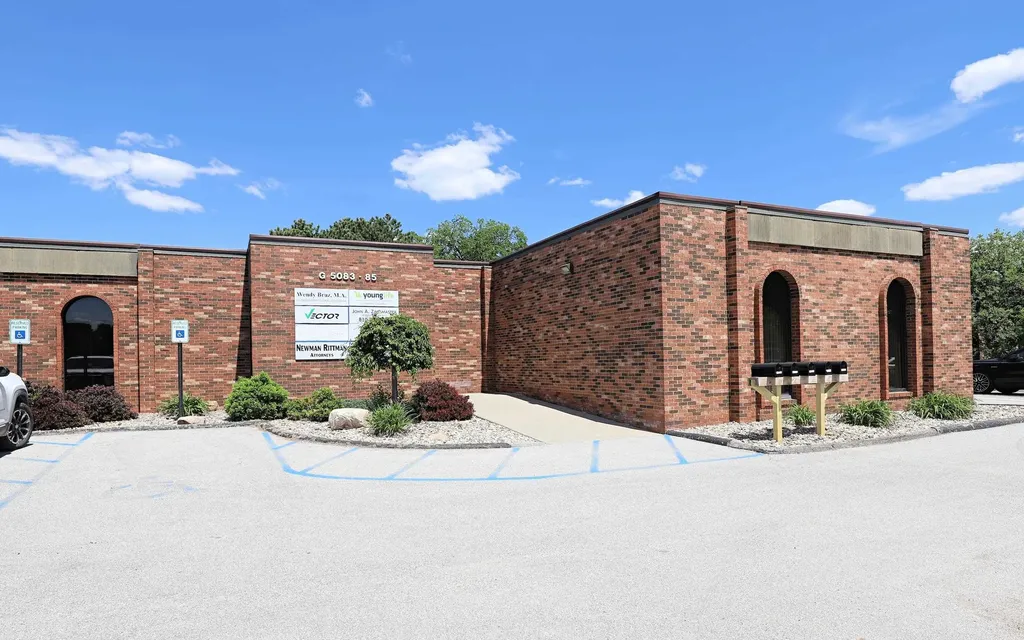 5083-5085 Miller Road Flint Charter Township MI 48507