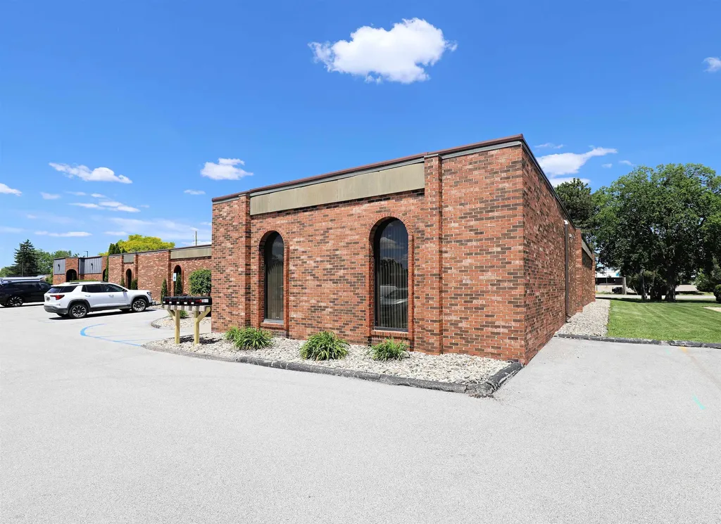 5083-5085 Miller Road Flint Charter Township MI 48507