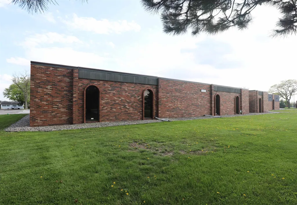 5083-5085 Miller Road Flint Charter Township MI 48507