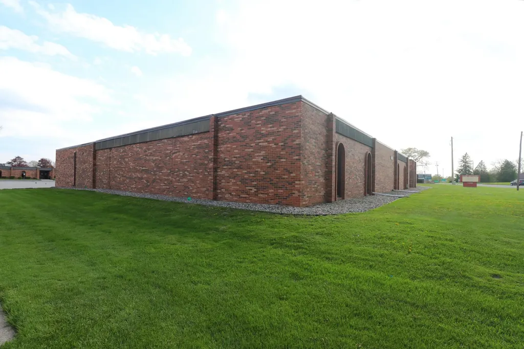 5083-5085 Miller Road Flint Charter Township MI 48507
