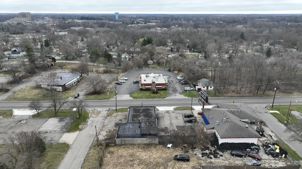 3026 Flushing Road Flint City MI 48504